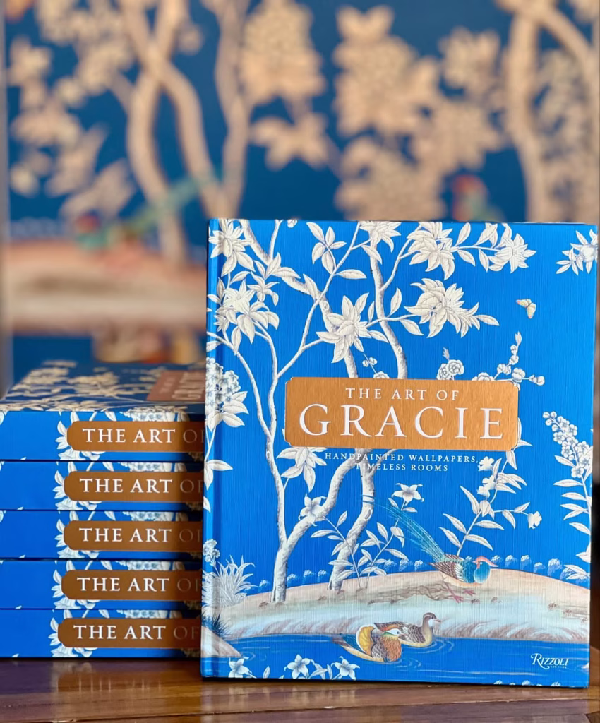New York's Gracie wallpaper comes to monument.